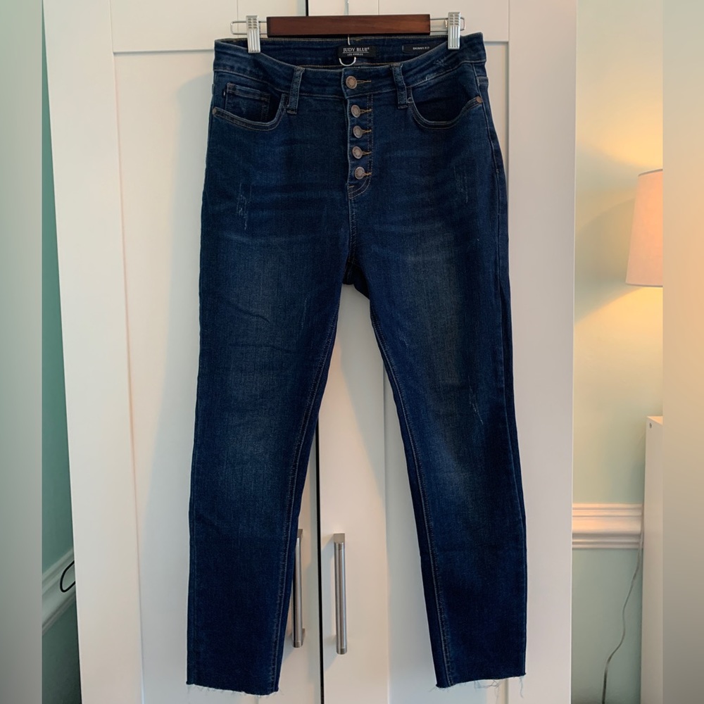 Judy Blue Skinny Fit Button Fly Lightly Distressed Raw Hem Jeans Size 7/28
